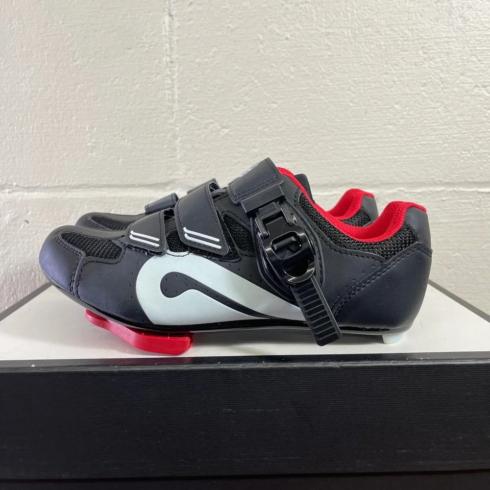 Peloton cycling shoes